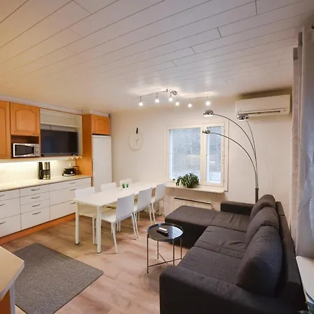 Perheystaevaellinen Paritalo Apartamento