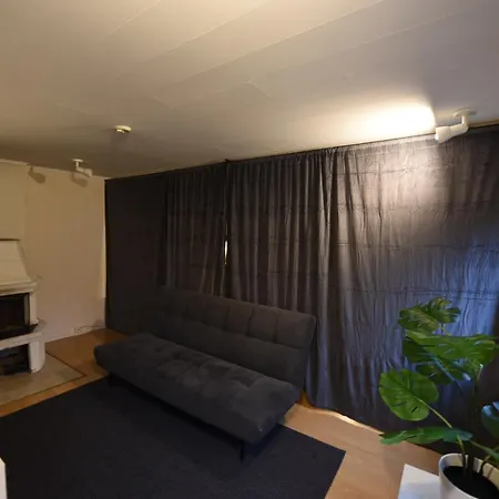 Perheystaevaellinen Paritalo Apartamento *