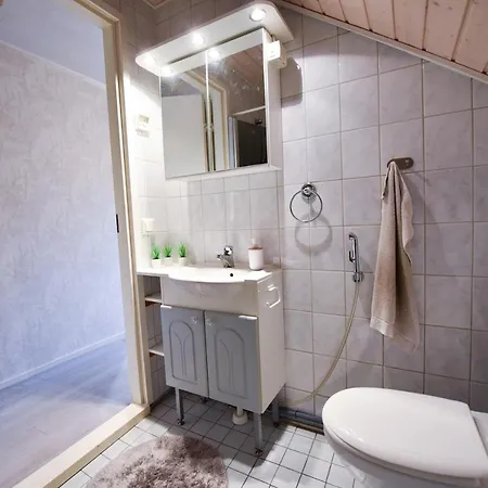 Apartamento Perheystaevaellinen Paritalo