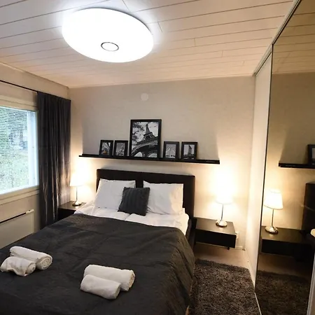 Apartamento Perheystaevaellinen Paritalo Raisio
